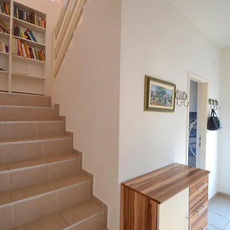 Andela By Interhome Maslenica