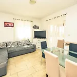 Andela By Interhome * Maslenica