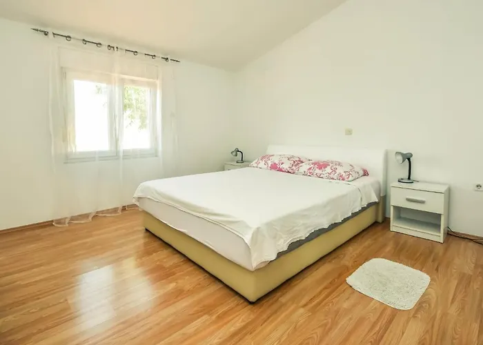Casa de Férias Andela By Interhome Maslenica